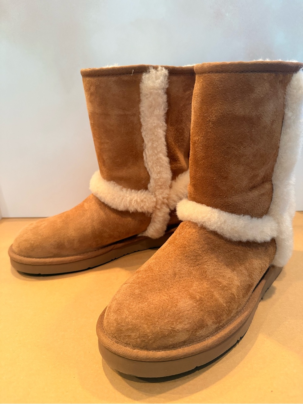 UGG Carter Suede Shearling Boots- NEVER WORN - Picture 2 of 8